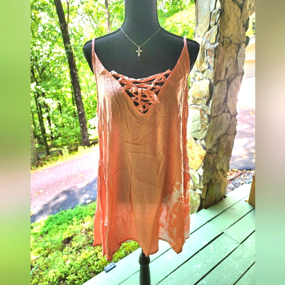 NWT. VENUS Strappy Tunic Length Top
